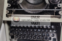 1_atif_daktilo-2